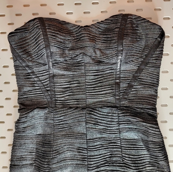 HAILEY LOGAN Strapless Mini Dress Corset Black Textured Metallic Striped‎ Lined - Picture 4 of 15